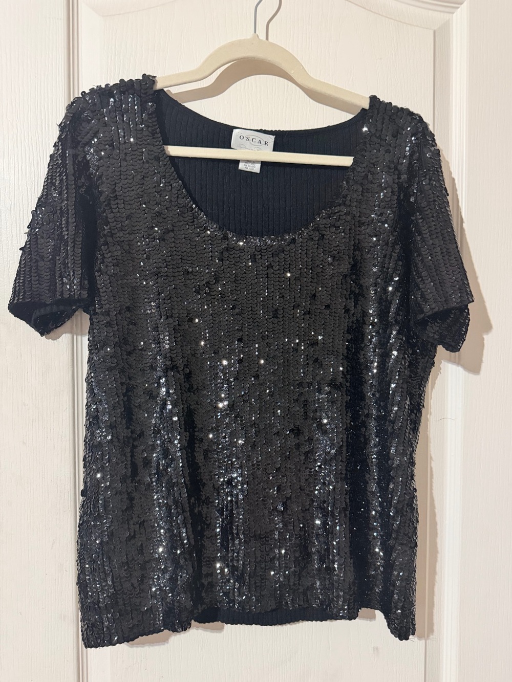 Ladies Oscar de la Renta Black Sequined Top w/ Short Sleeves & Round Neck, 1X